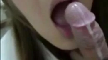 Scène de seins de vidéos de films porno gratuit taille moyenne avec la séduisante Sofy Topp de Bang!