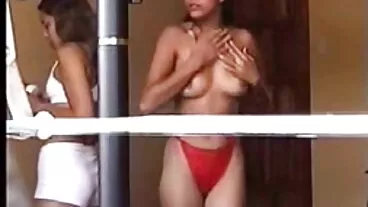 Masturbation mutuelle avec la sexy Daphne Dare et Izzy Lush de hamster sex gratuit Twistys