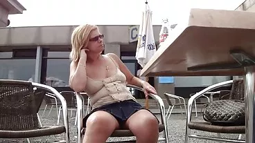 Porno en levrette avec la jolie Elle filme porno complet Monela de Bang Bus