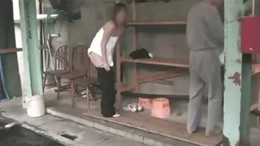 Scène de léchage de chatte avec la cornée Sara Luvv x porno vidéo x porno de Bang Bros