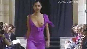 Porno cheveux longs avec porno complet gratuit la sexy Alice Paradise et Hazel Grace de Teen Mega World