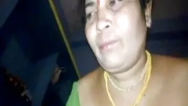 Vidéo de milf avec la passionnée Aby Action de Hitzefrei les vidéos xxx