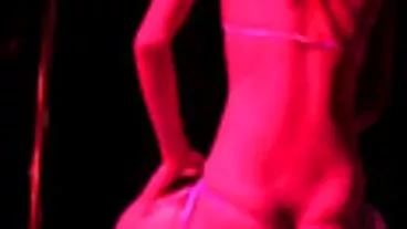 Film Side Fuck avec la géniale Scarlett Bloom de Devil's site film porno gratuit Film